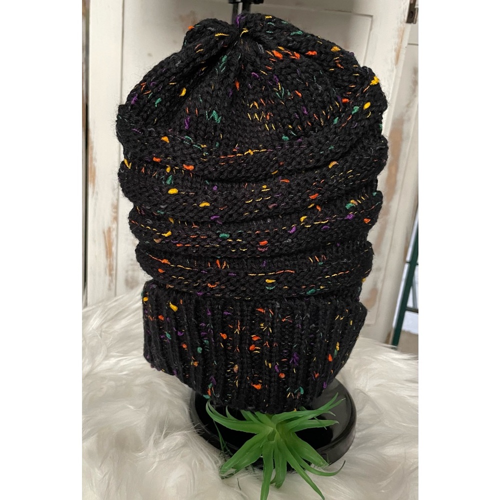 🛍4/$30🛍 NWOT, black beanie